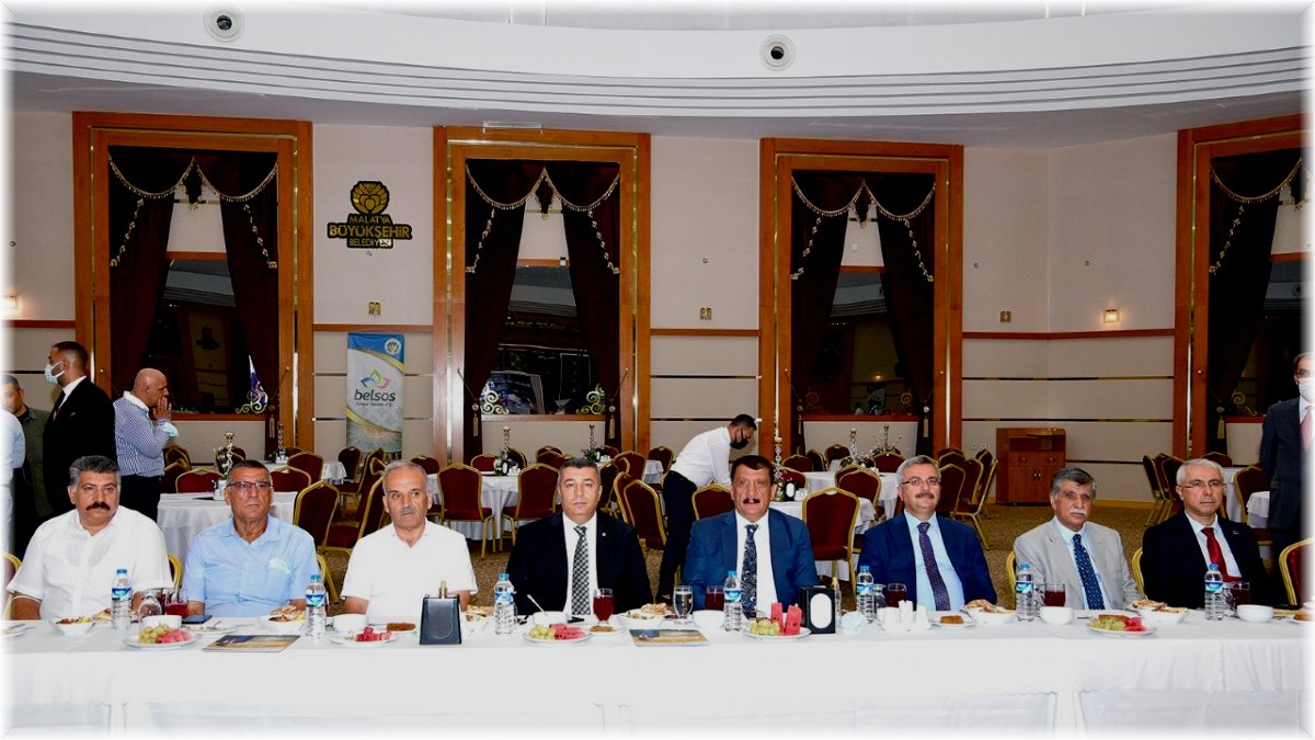 'Kayısının Malatya ekonomisine katkısı' konferansı yapıldı