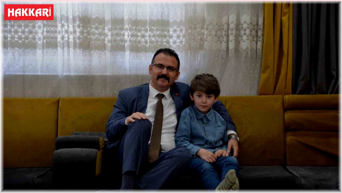 Kaymakam Ateş şehit ailelerini ve gazileri ziyaret etti