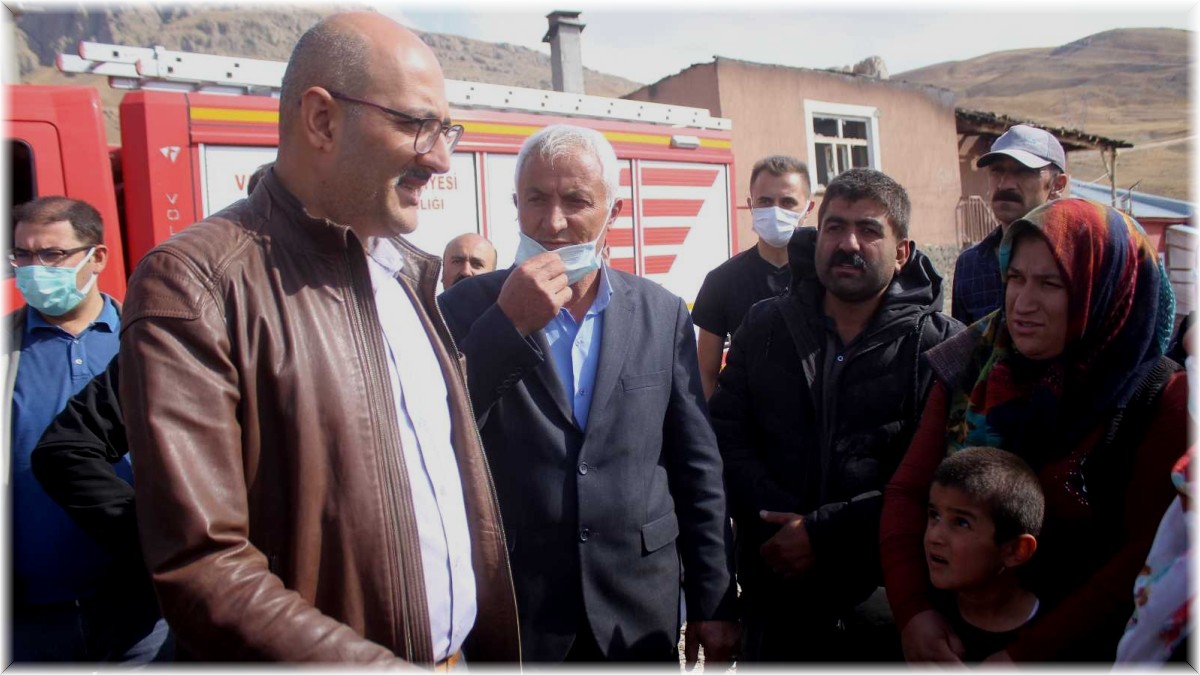 Kaymakam Aydın'dan evi yanan aileye destek sözü