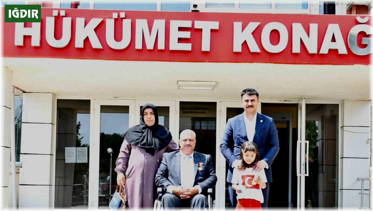 Kaymakam Aydın'dan gaziye vefa ziyareti