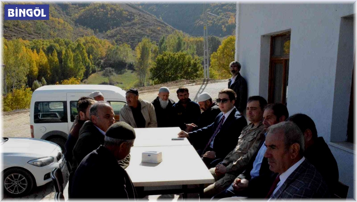 Kaymakam Başar askerden dönen genç için verilen mevlit yemeğine katıldı