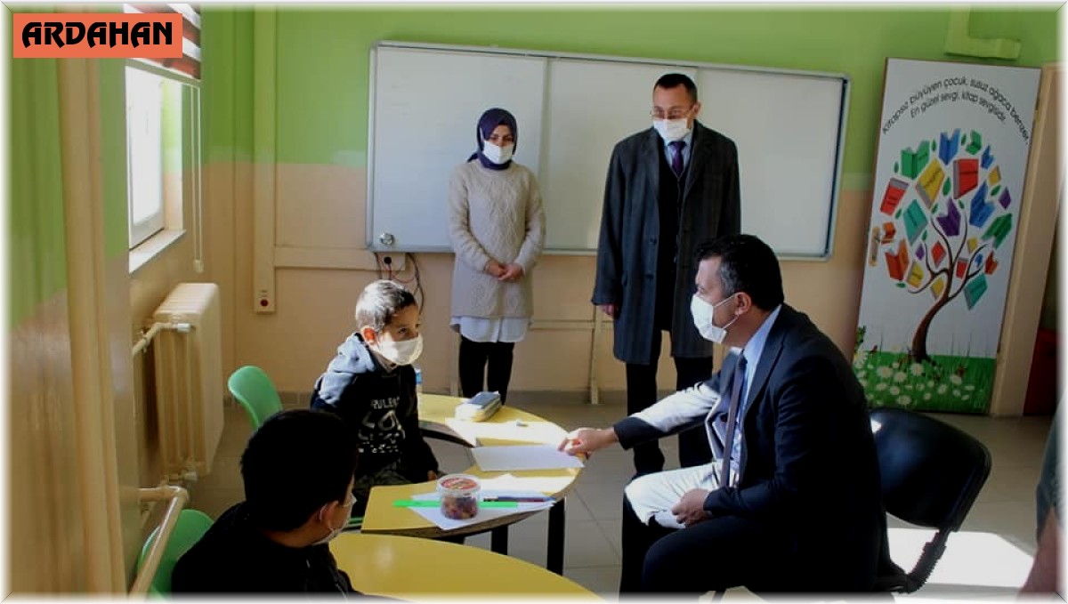 Kaymakam Bayram'dan Engelliler Günü Ziyareti