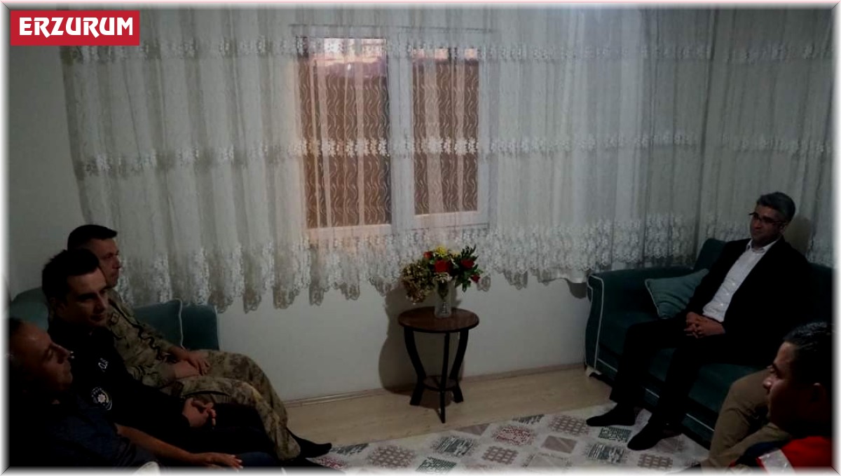 Kaymakam Çalışır, Gazi Ataş'ı evinde ziyaret etti