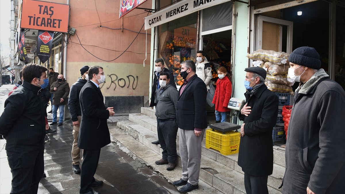 Kaymakam Çeçen, esnaf ve vatandaşlarla vedalaştı