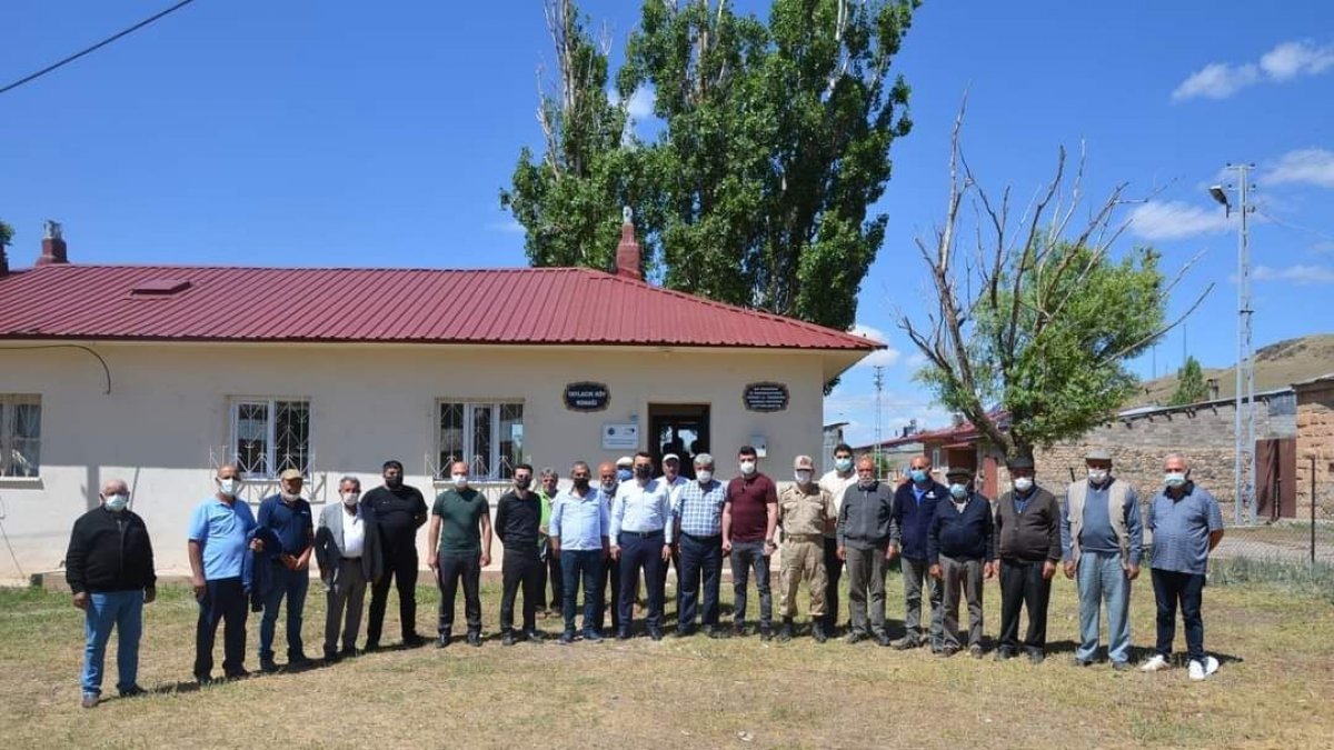 Kaymakam Çelik, köylerde incelemede bulundu