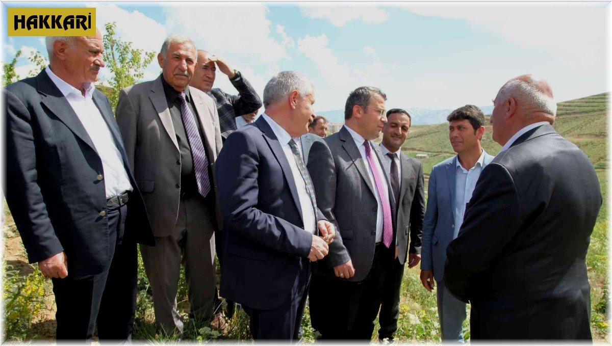 Kaymakam Çimşit, arazi sıkıntısı yaşayan vatandaşları ziyaret etti