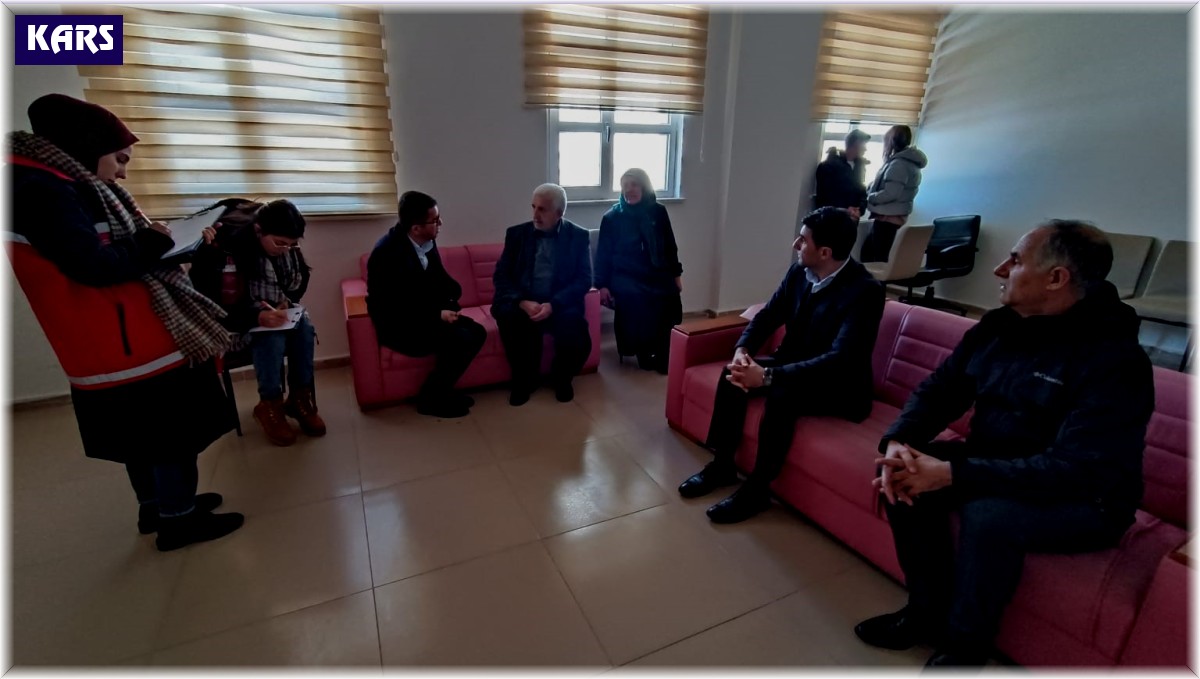 Kaymakam Daştan, depremzedelerle bir araya geldi