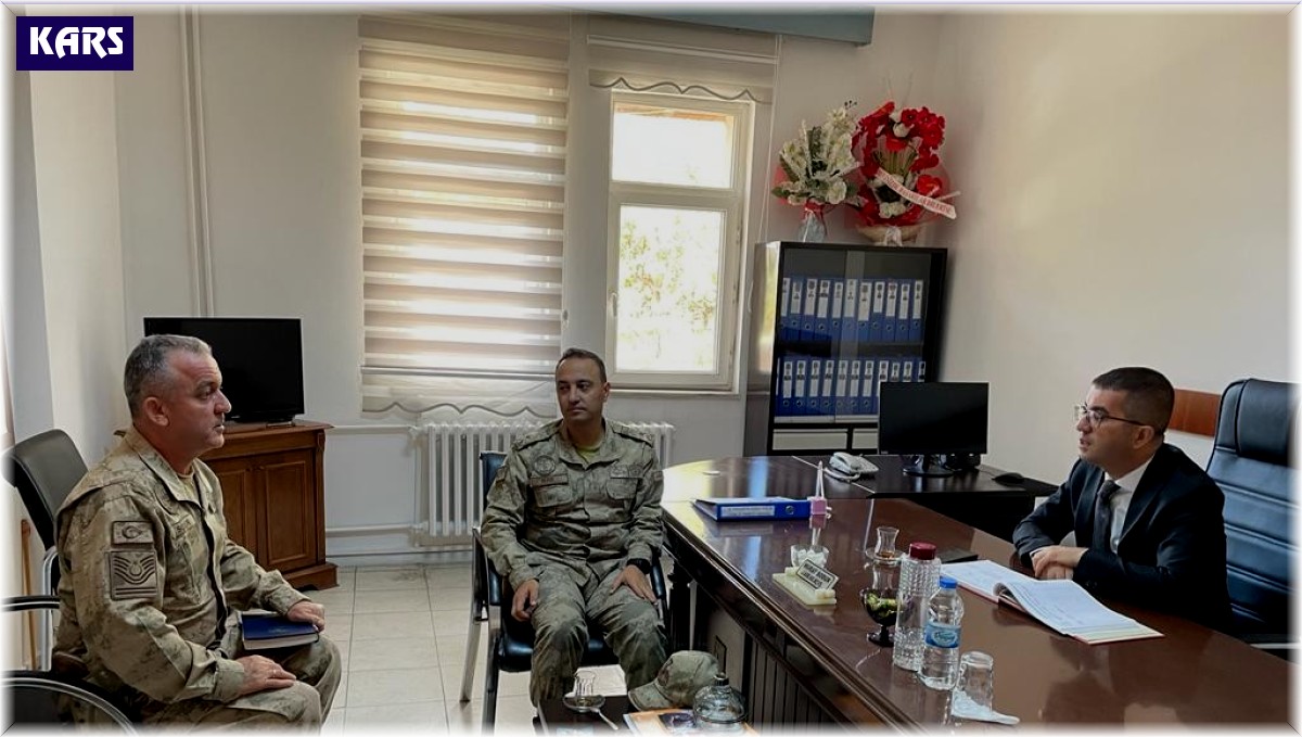 Kaymakam Daştan, jandarma ile bir araya geldi