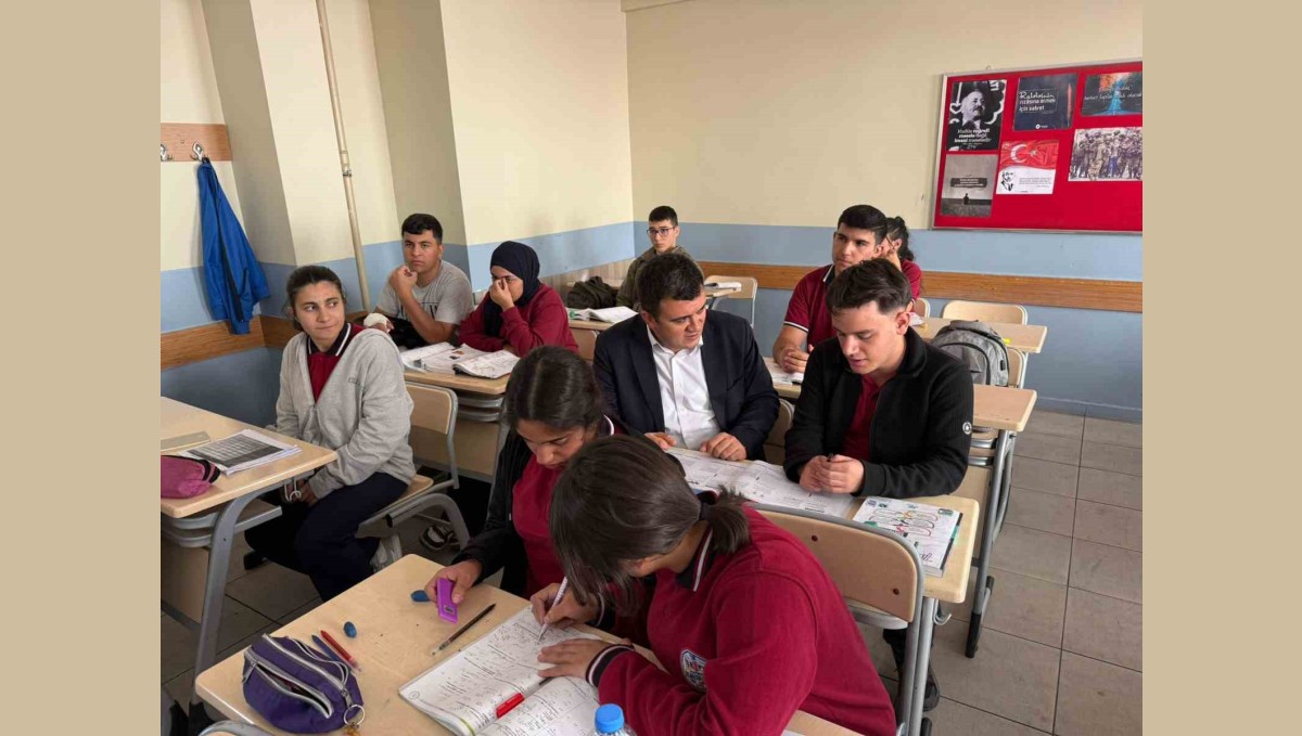 Kaymakam Dertlioğlu'ndan Selahaddin Eyyubi Fen Lisesine Ziyaret
