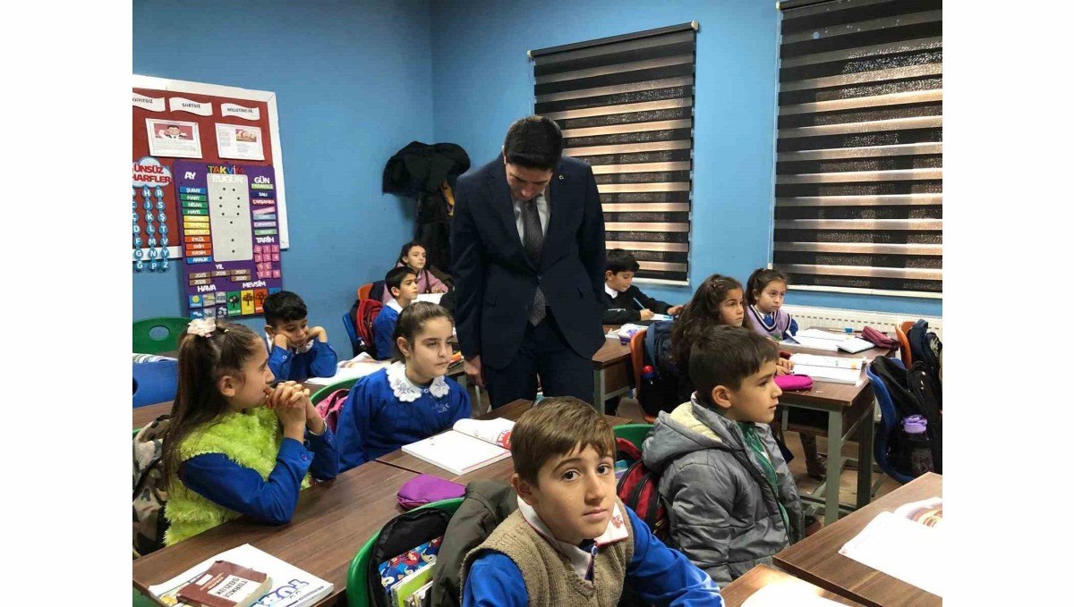 Kaymakam Fatih Erdoğan'dan köy okullarına ziyaret