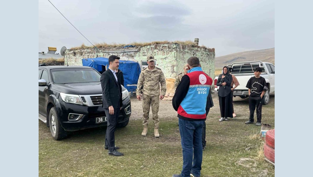 Kaymakam Kahraman'dan ev ziyareti