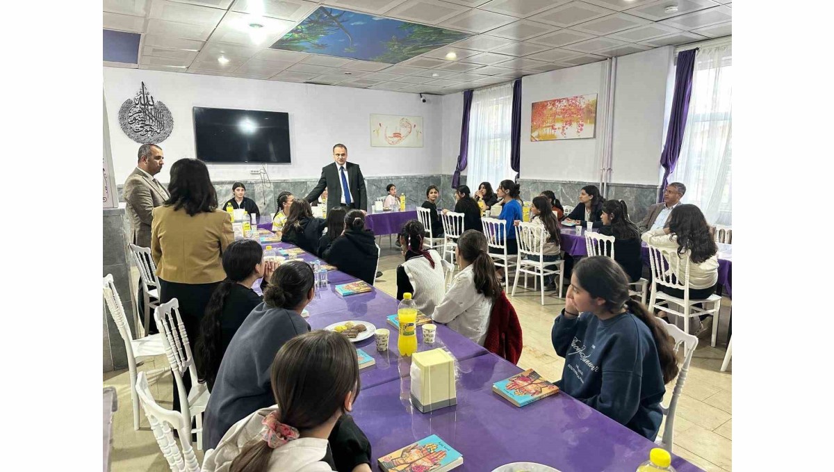 Kaymakam Koşansu'dan pansiyonda kalan öğrencilere ziyaret