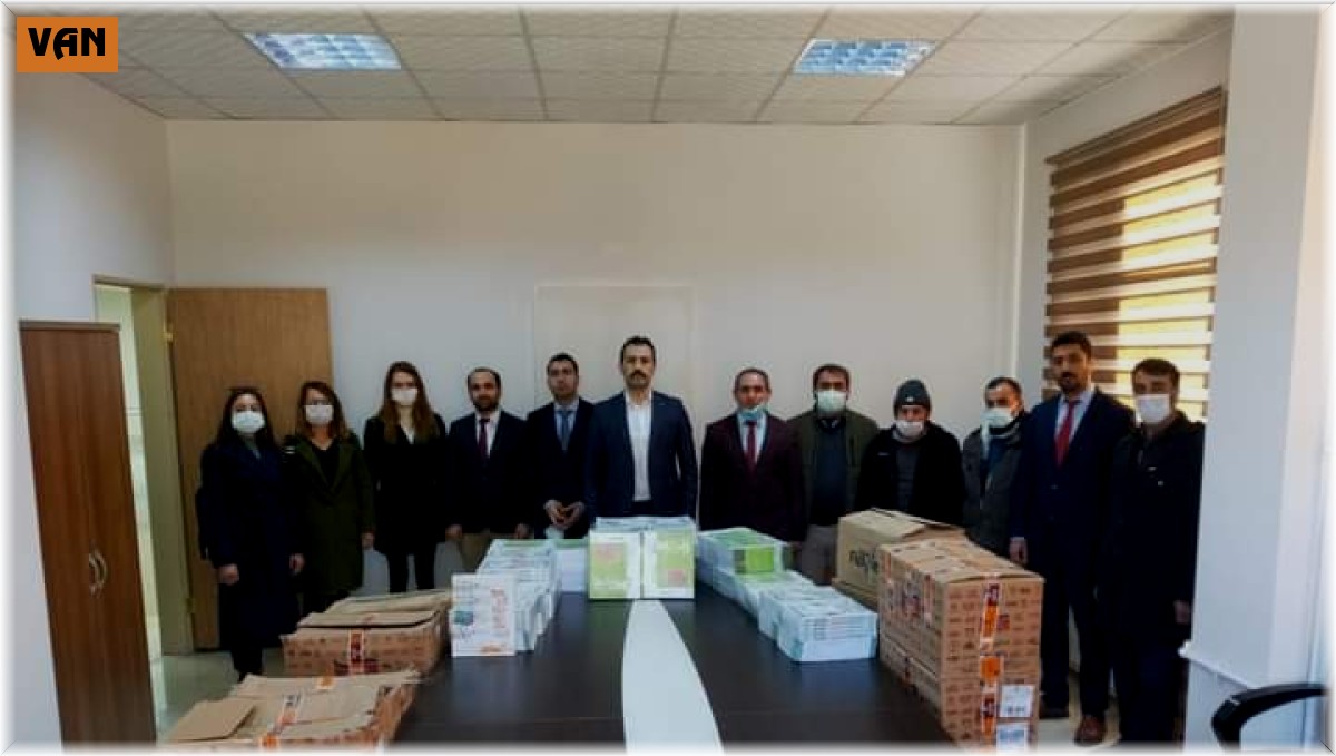 Kaymakam Kundakçı'dan öğrencilere kitap desteği