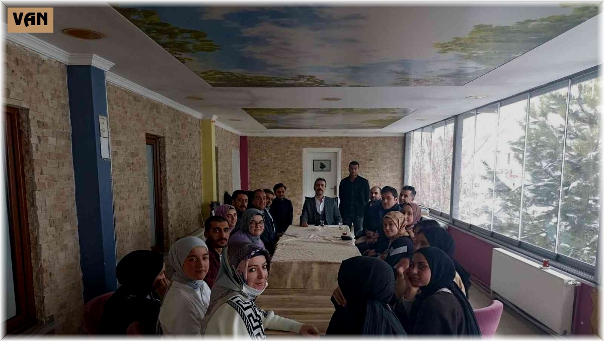 Kaymakam Kundakçı, üniversite sınavına hazırlanan gençlerle bir araya geldi