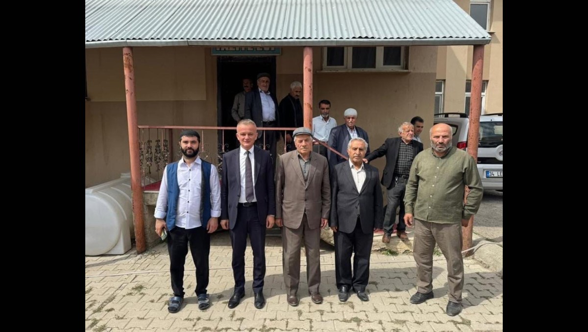 Kaymakam Minuz köylerde vatandaşlarla buluştu