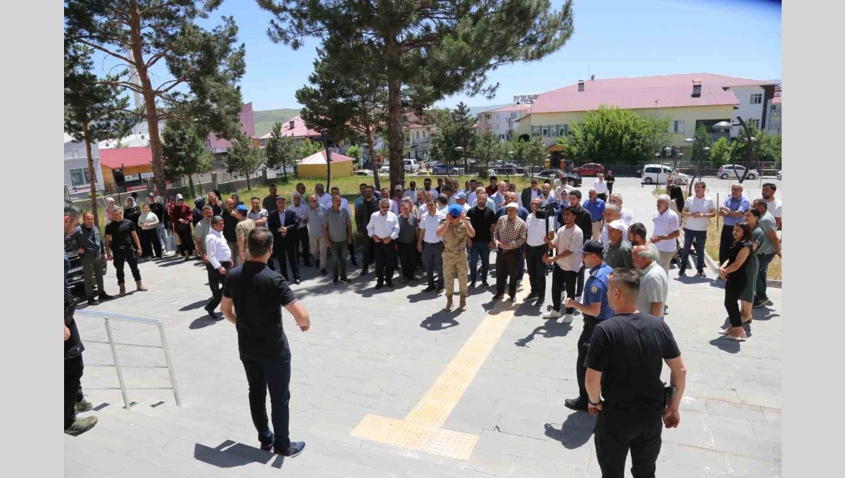 Kaymakam Musa Ayyıldız'a duygusal veda