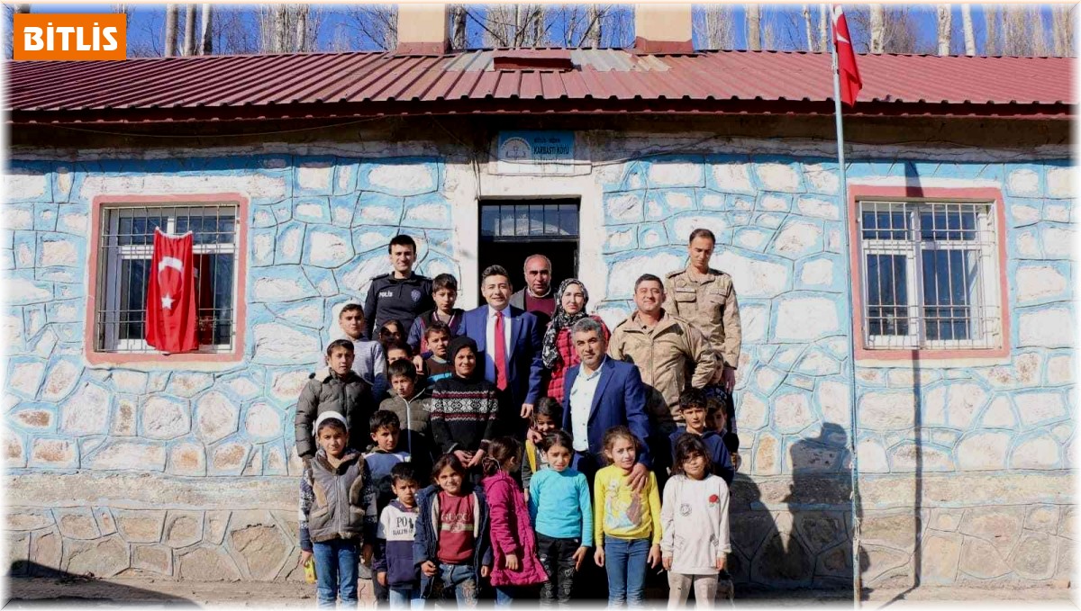 Kaymakam Özçelik: "Amacımız, devletimizin vatandaşlarımıza uzanan elleri olduğumuzu göstermek"