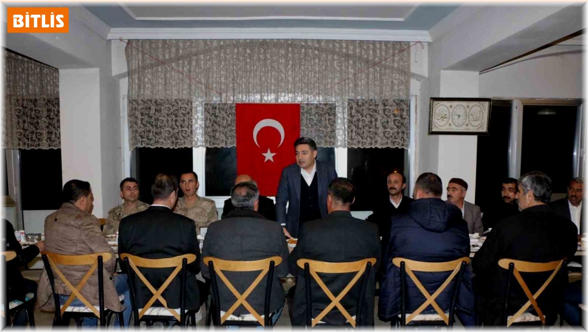 Kaymakam Özçelik, şehit aileleri ve gazilerle iftar yemeğinde bir araya geldi