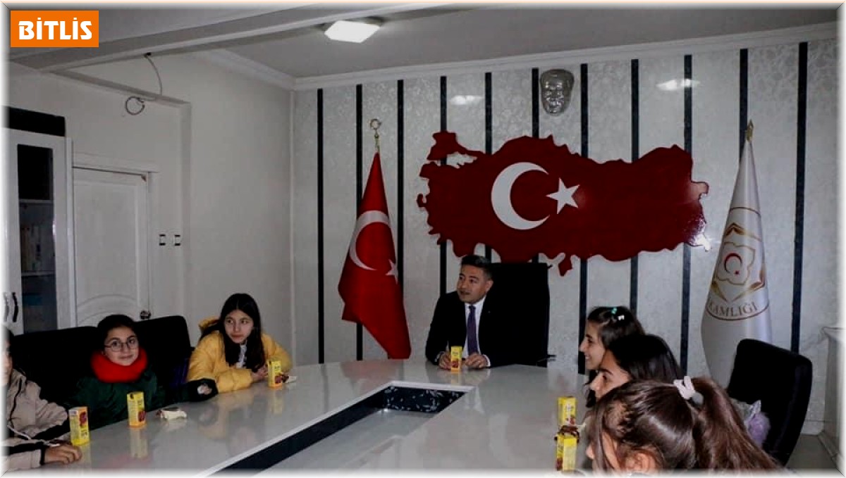 Kaymakam Özçelik'ten 'Çevreme duyarlıyım, değerlerime sahip çıkıyorum' projesine destek