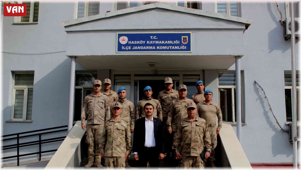 Kaymakam Öztürk jandarma ve korucuları ziyaret etti