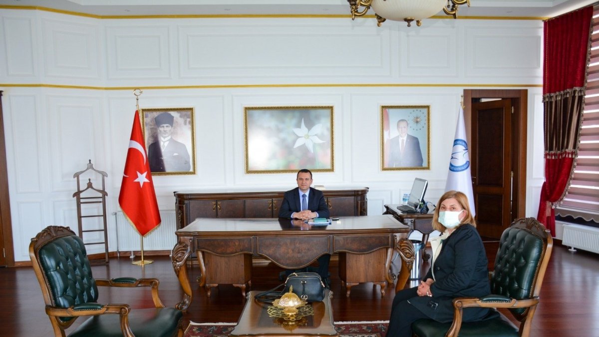 Kaymakam Türkman, İlçe Milli Eğitim Müdiresi Yörük'ü kabul etti