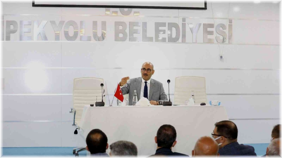 Kaymakam ve Belediye Başkan Vekili Aydın mahalle muhtarlarıyla bir araya geldi