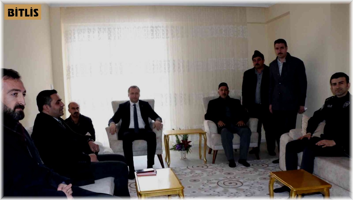 Kaymakam Yelek'ten şehit ailesine ziyaret