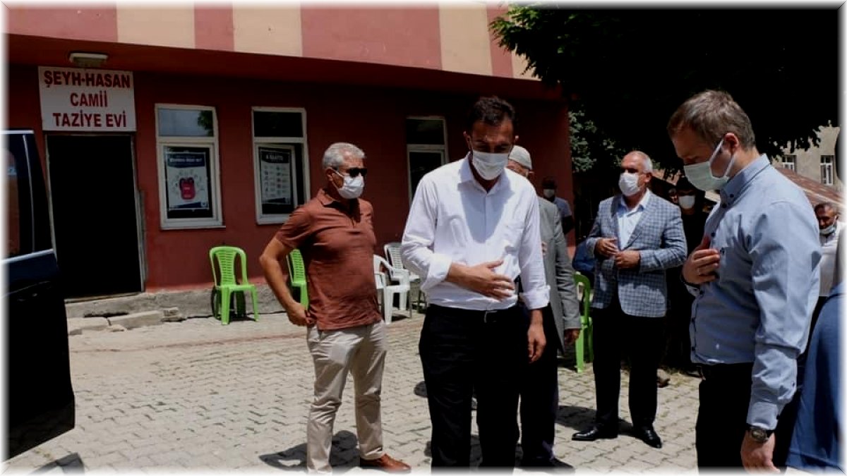 Kaymakam Yelek, terör gazisi Kamil Dugan'ın cenazesine katıldı