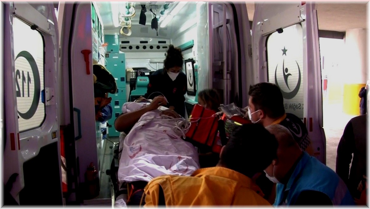 Kaymakamın koruma aracı kaza yaptı: 4 yaralı