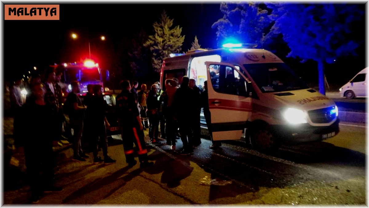 Kazada arkadaşı yaralanan sürücü ortalığı birbirine kattı