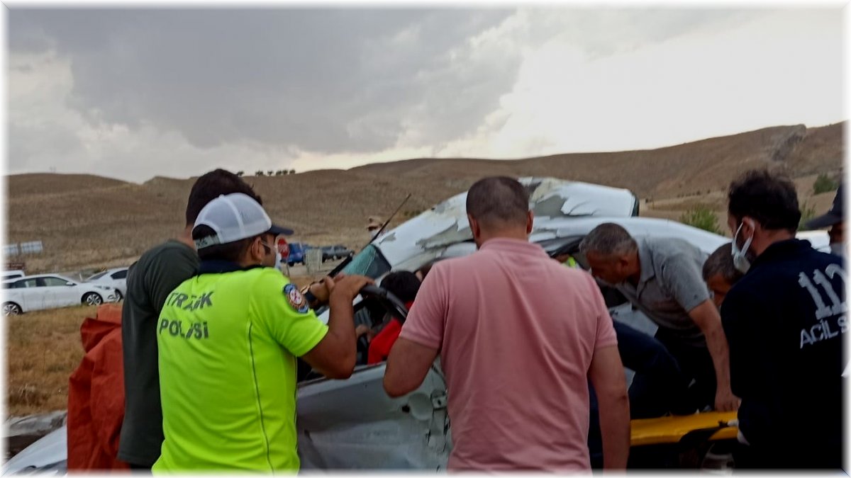 Kazada, baba ve kızı yaralandı