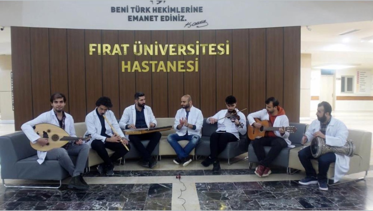 Kazada hayatını kaybeden doktor, öğrenciyken 'şiddete karşı' sağlıkçıların sesi olmuş