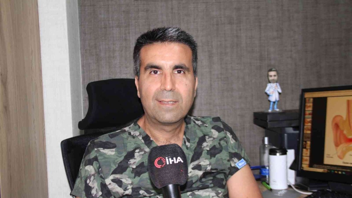 KBB Uzmanı Op. Dr. Özer: "Dış kulak yolunun nemli kalması mantar ve bakterilere neden oluyor"