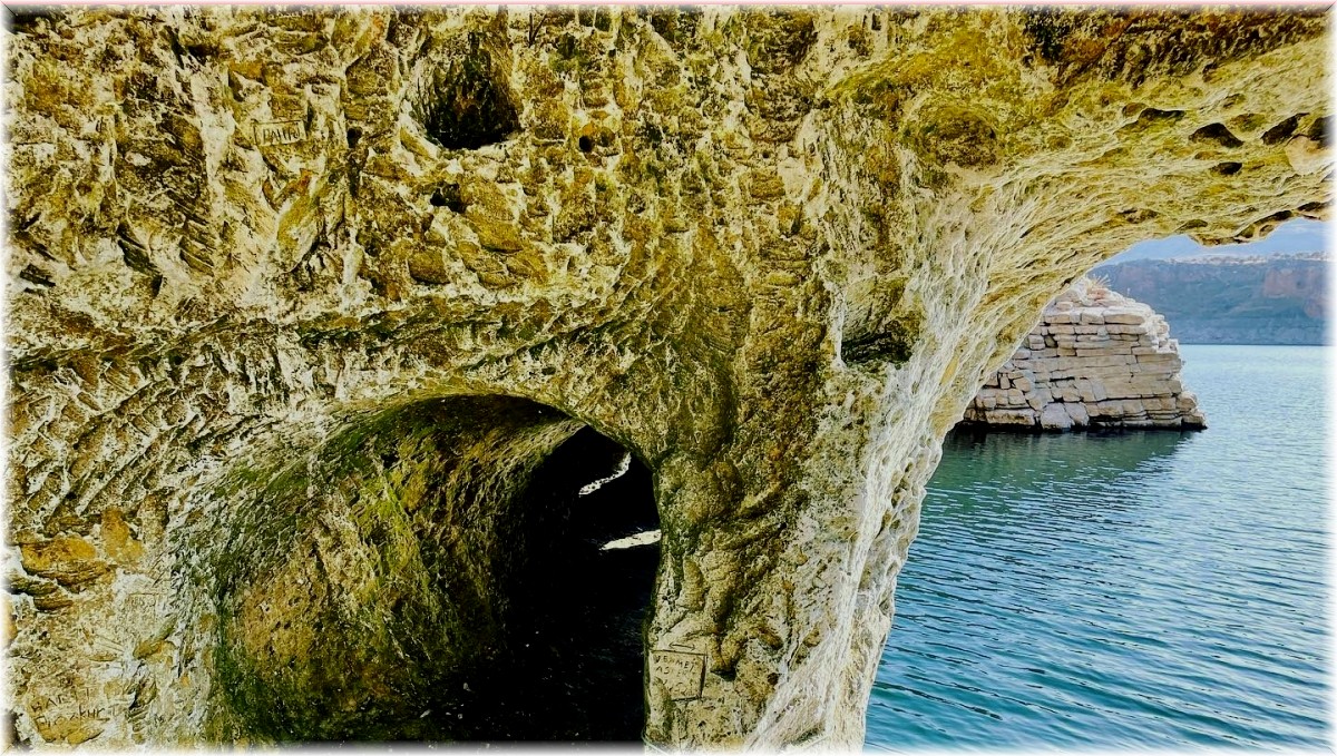 Keban'da 45 milyon yıllık tarihi kalıntılar görüntülendi