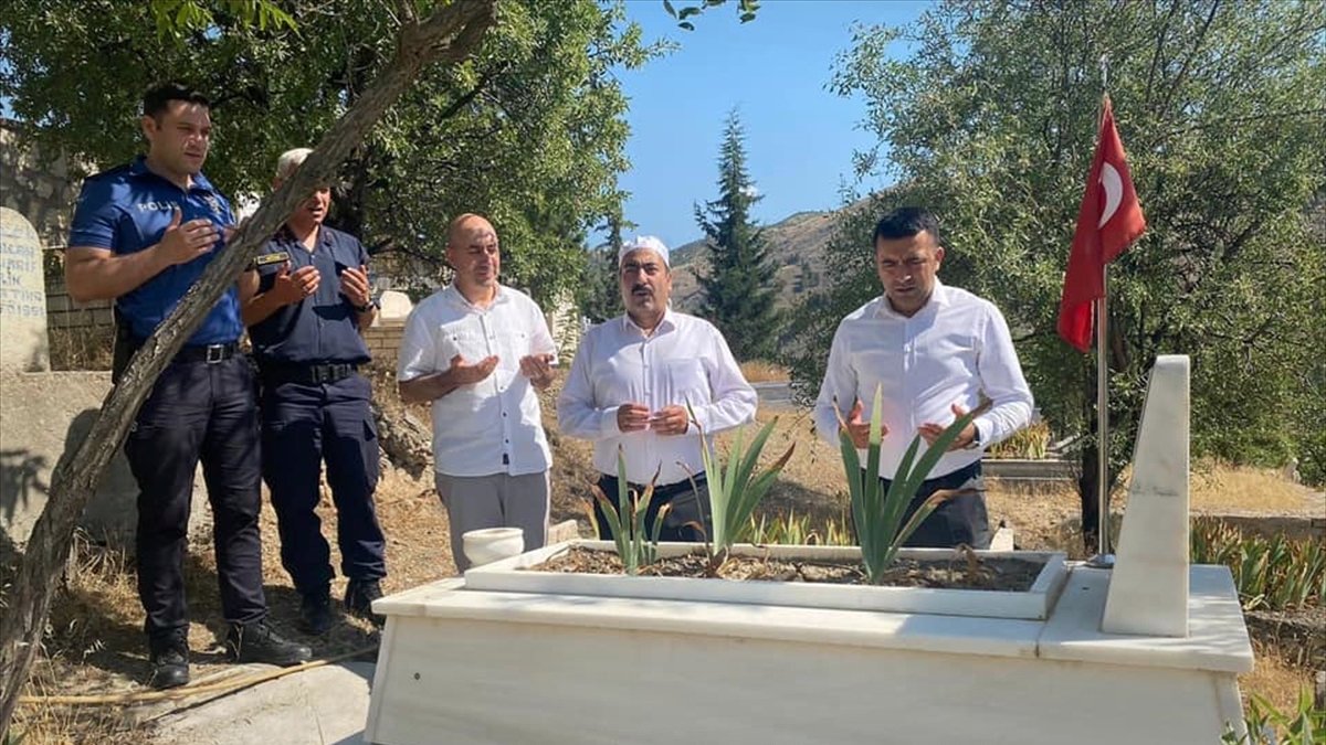 Keban'da şehit kabirleri, şehit aileleri ve gazilere bayram ziyareti