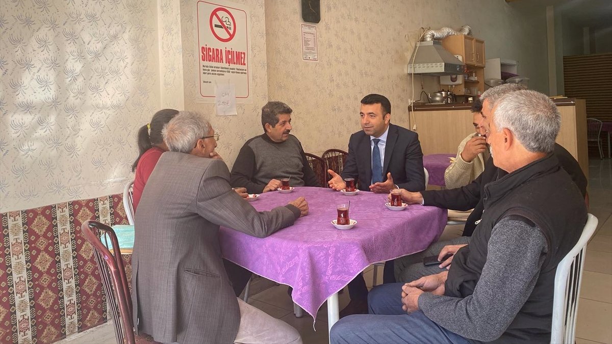 Keban Kaymakamı Akbulut, esnaf ve vatandaşlarla vedalaştı