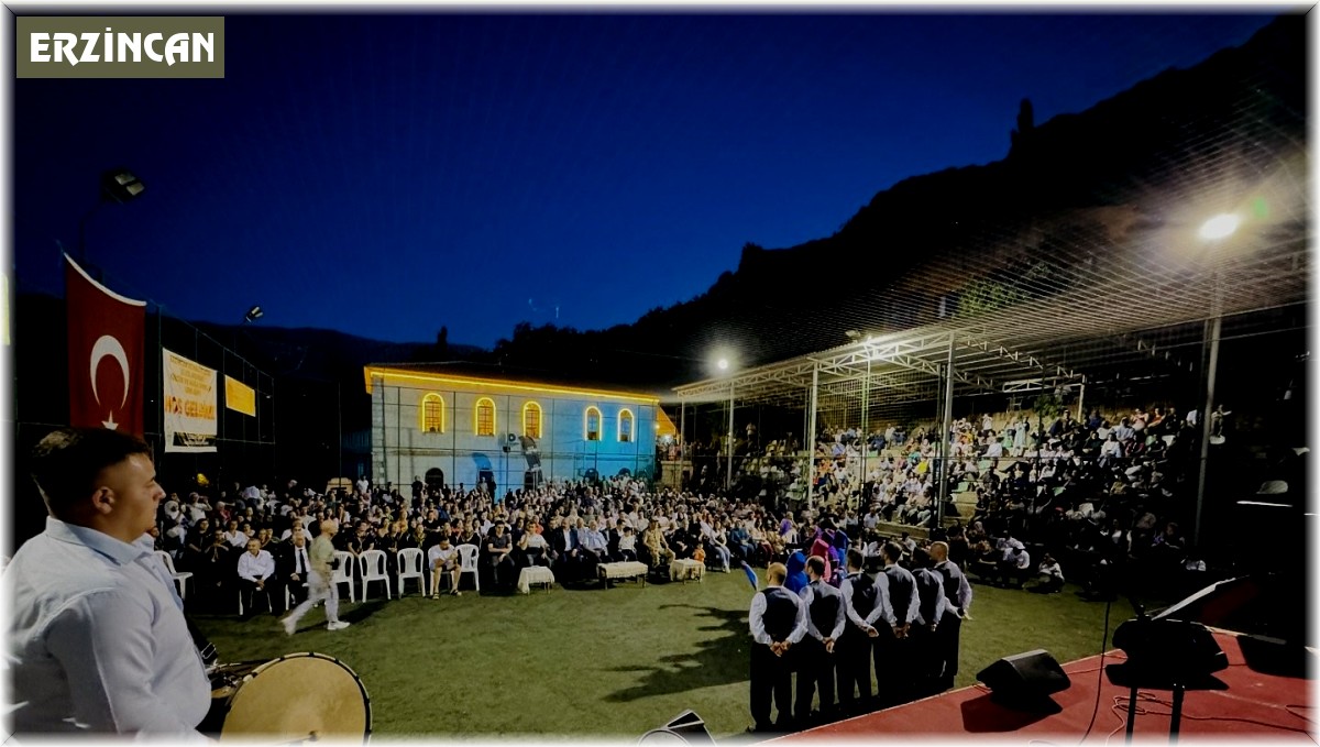 Kemaliye'de koro ve folklor konseri gerçekleştirildi