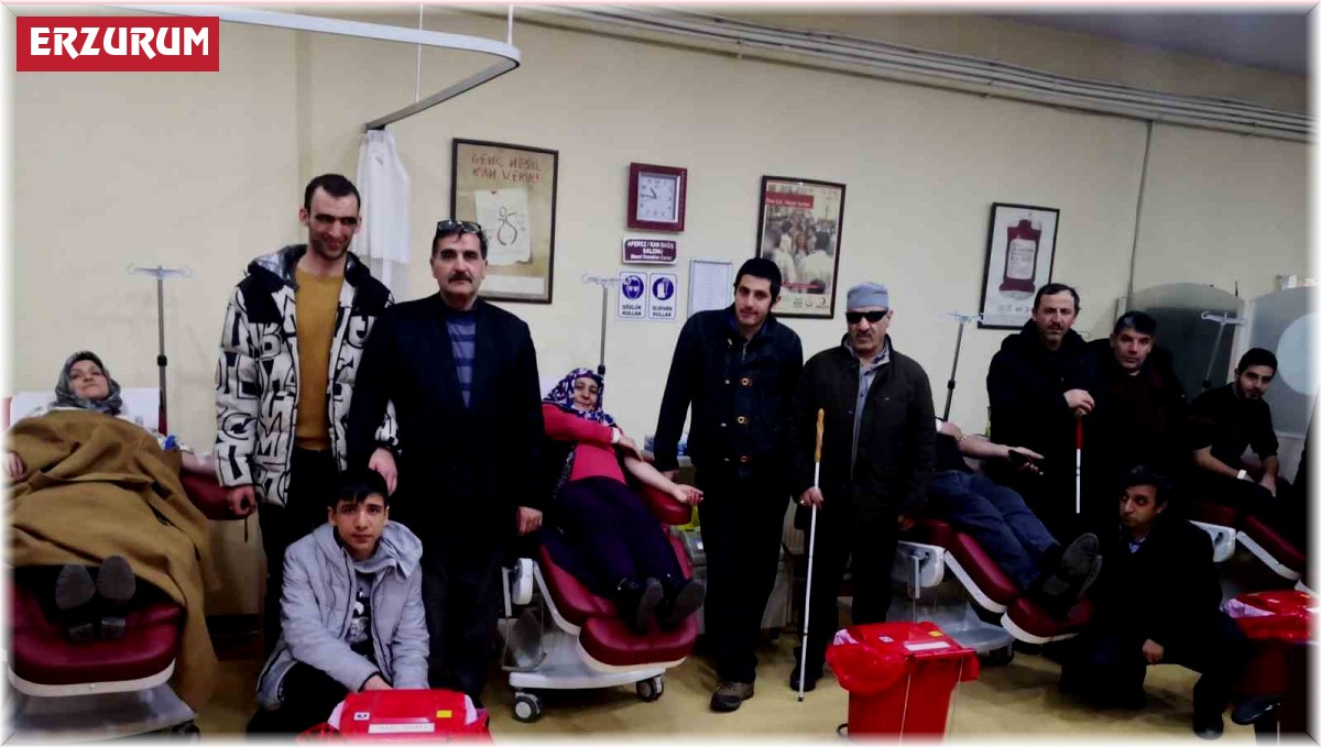 Kent konseyi engelli meclisi üyeleri kan bağışında bulundu