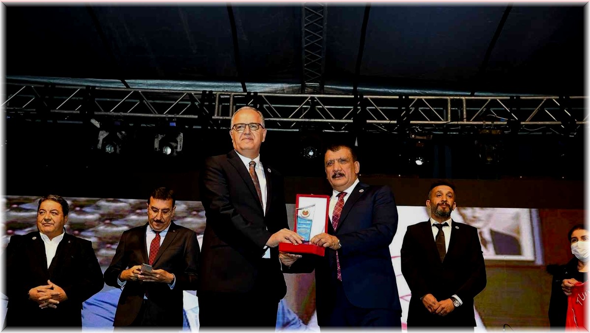 Kernek Onur ödülleri verildi