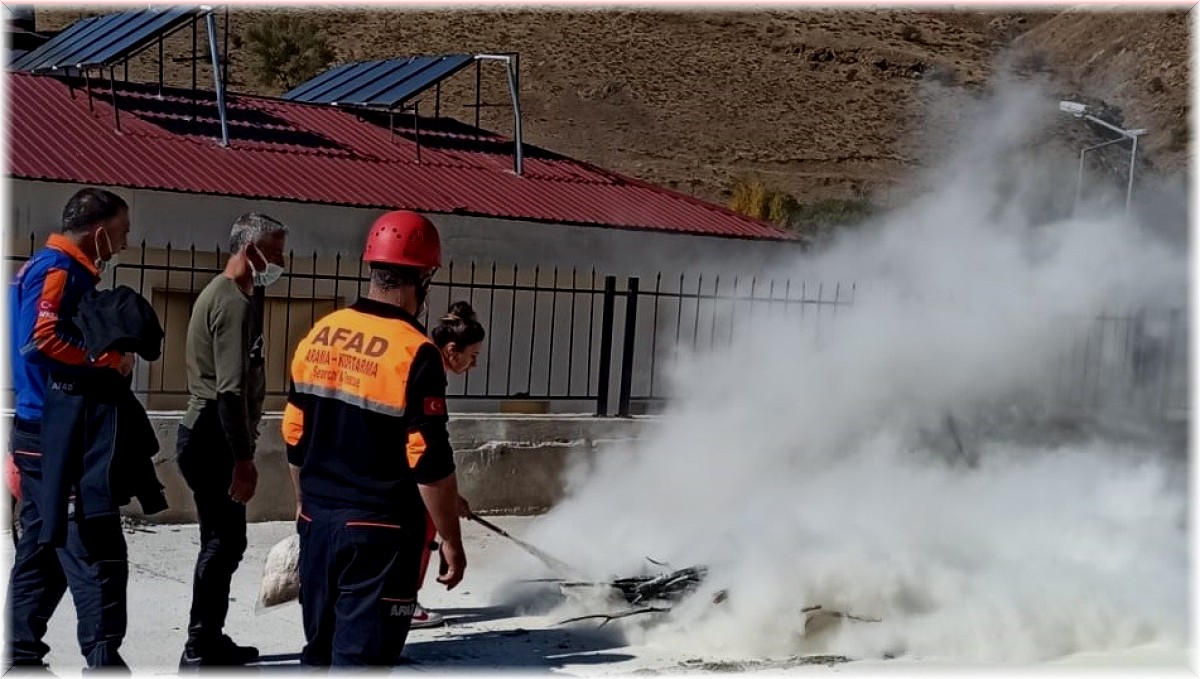 Kiğı Devlet Hastanesi'nde tatbikat