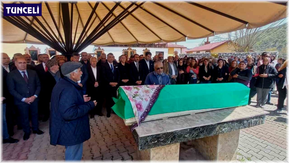 Kılıçdaroğlu'nun halası son yolculuğuna uğurlandı