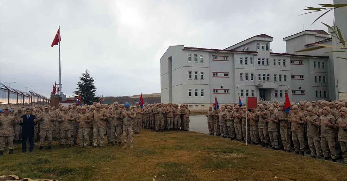 'Kıran 8' operasyonuna katılacak Mehmetçik operasyon bölgesine dualarla uğurlandı