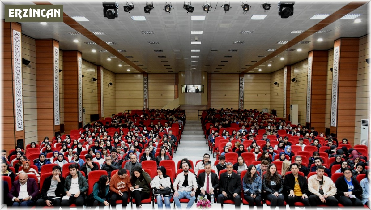 Kişisel Gelişim Uzmanı İpek, öğrencilerle buluştu