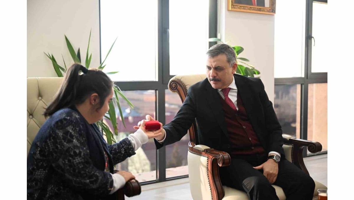 Kısmet'ten Vali Çiftçi'ye tatlı takip