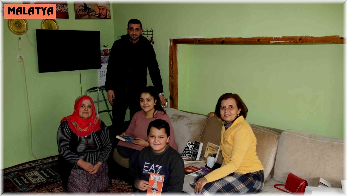 Kitap talep eden engellinin evine kitap