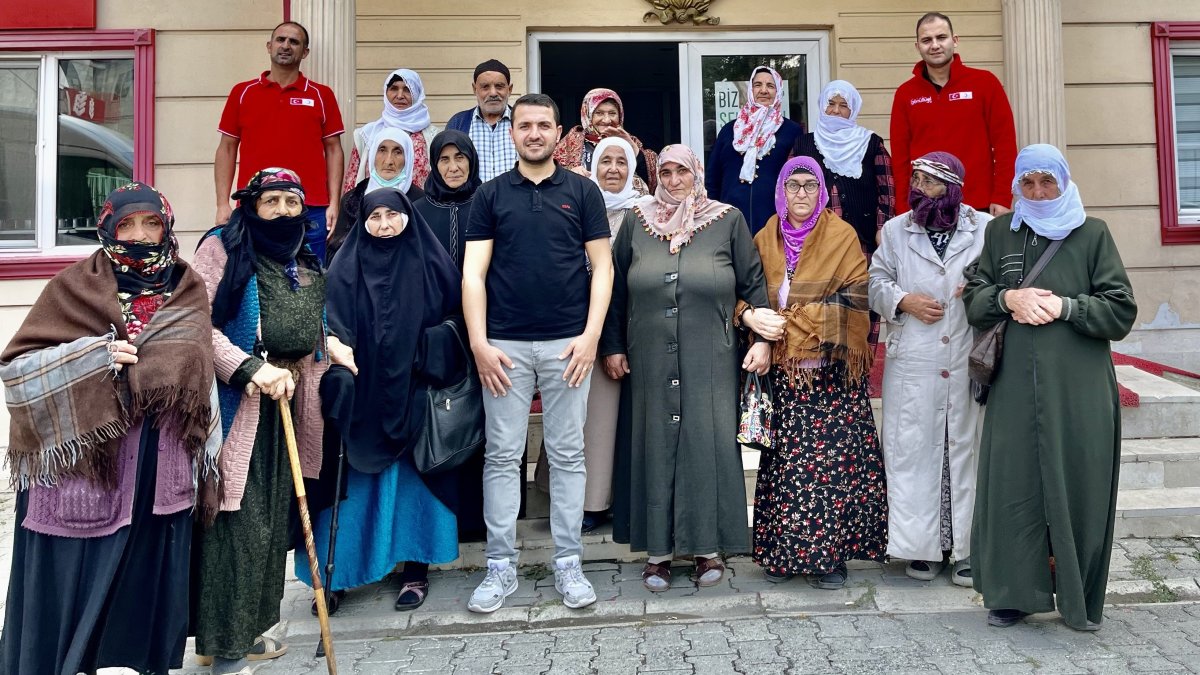 Kızılay'dan yaşlılara sürpriz