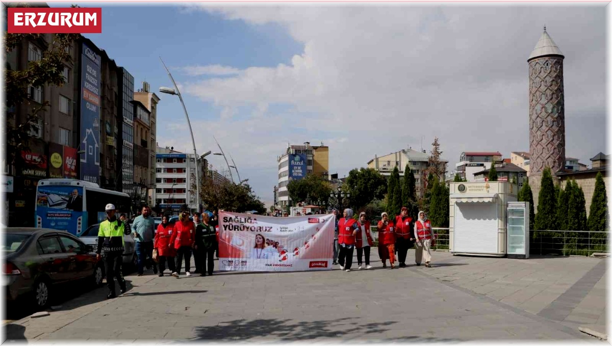 Kızılay kadınları yürüyüş etkinliğinde buluştu