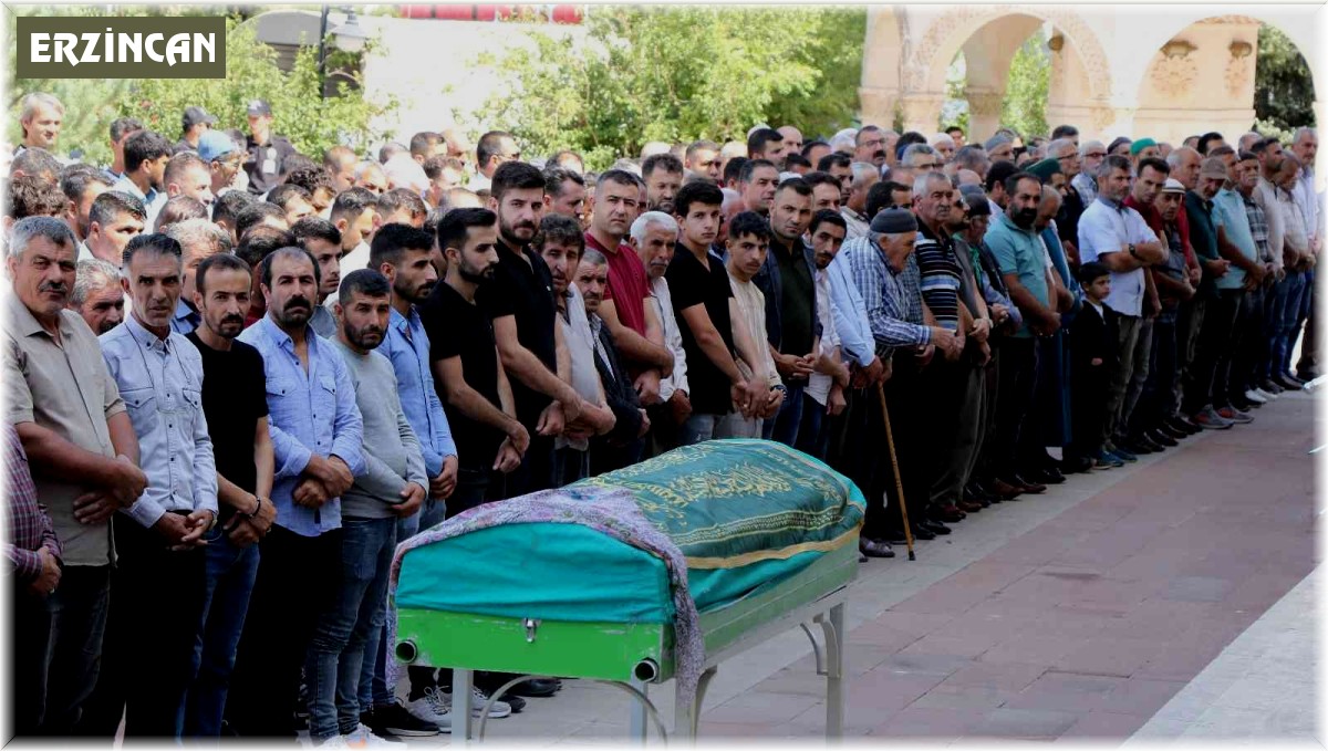 Kocası tarafından öldürülen kadın son yolculuğuna uğurlandı