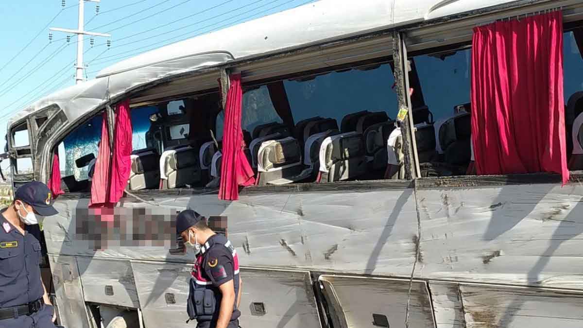 Kontrolden çıkan otobüste can pazarı: 33 yaralı