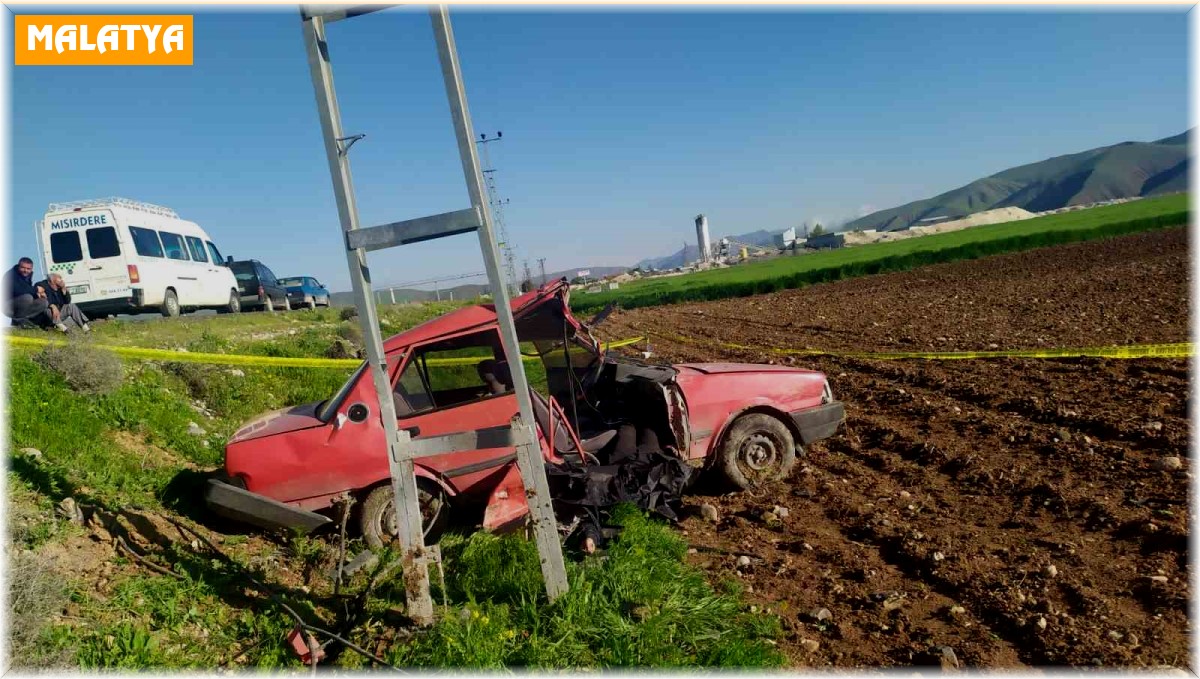 Kontrolden çıkan otomobil, aydınlatma direğine çarptı: 1 ölü